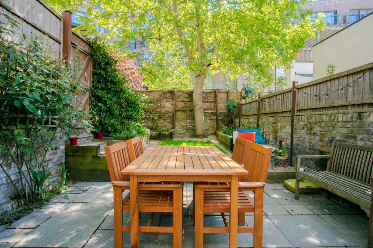 Modern Garden Camden Apartament